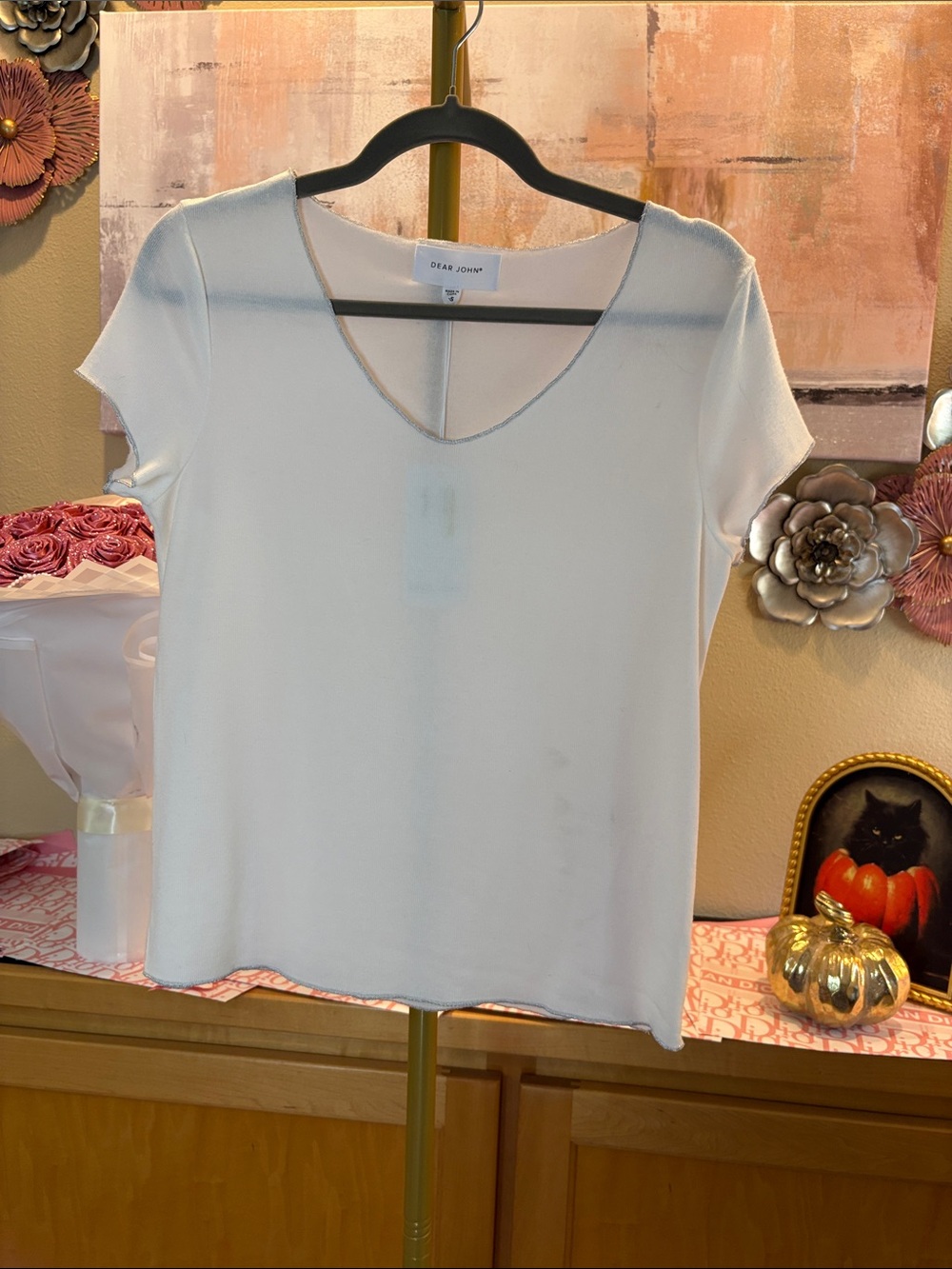 Dear John Cream V-Neck Short Sleeve Top